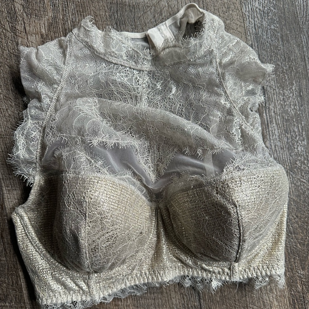 VS CHAMPAGNE SPARKLE HIGH NECK LACE BRA 34D
